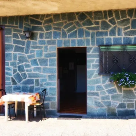 Apartman 'garden' Mit Wasserblick By Interhome