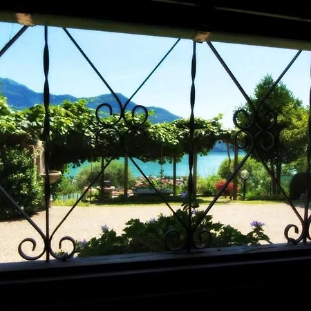 Appartement 'garden' Mit Wasserblick By Interhome